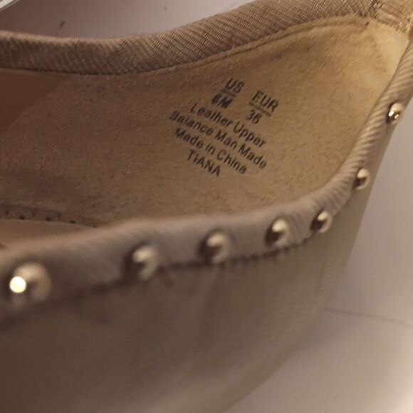 Sam Edelman Tiana Heels. Classic, Taupe , Soft Girl - Picture 10 of 10